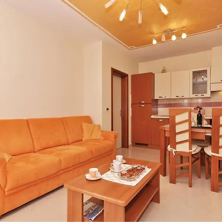 1 Bedroom Lovely In